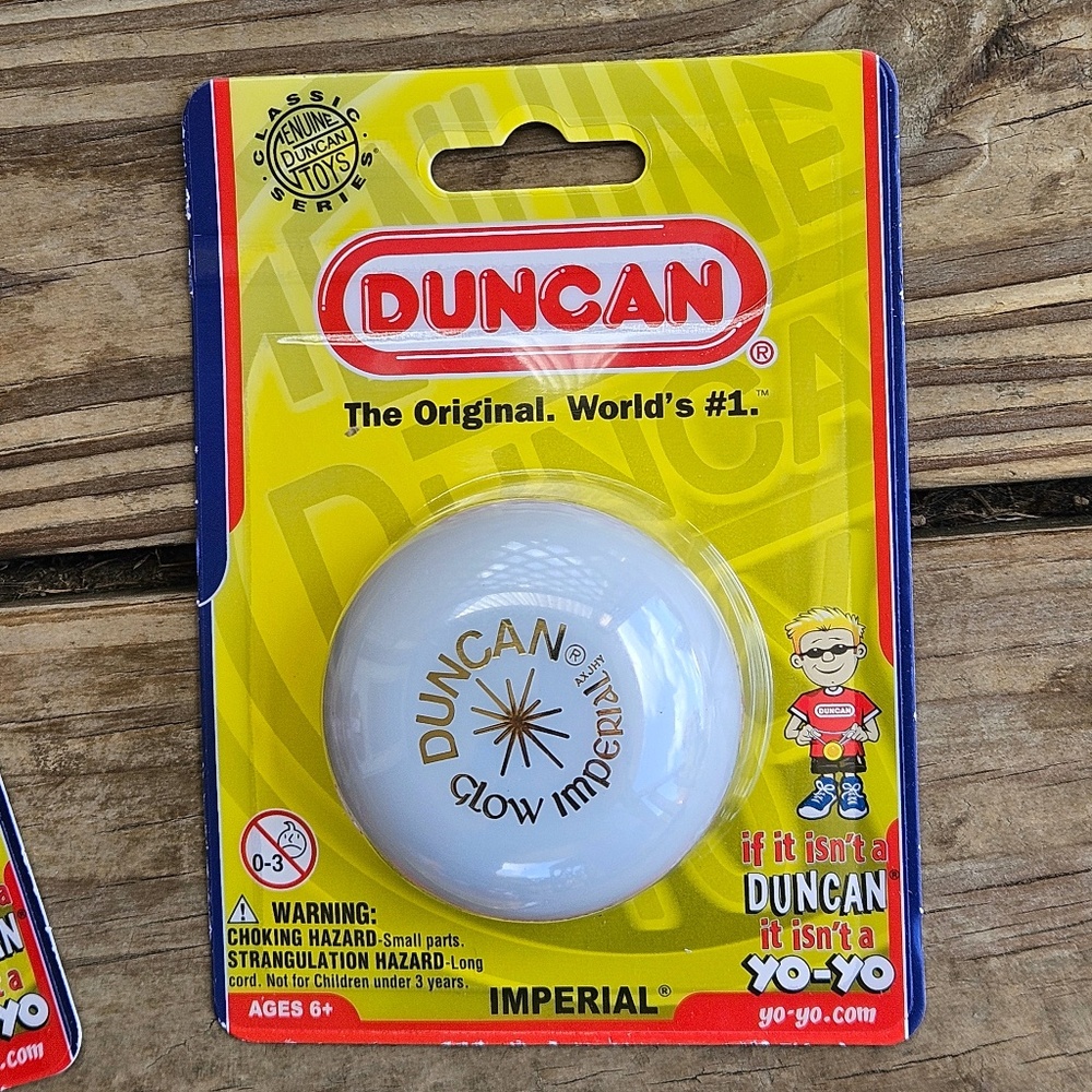 Duncan Glow In The Dark Imperial Yo-Yo Classic  White/Gold New Factory Sealed